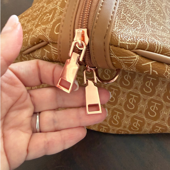 Taylor Swift NIB | The Life of a Showgirl TS Monogrammed Logo Duffle Bag TLOAS - Picture 3 of 6